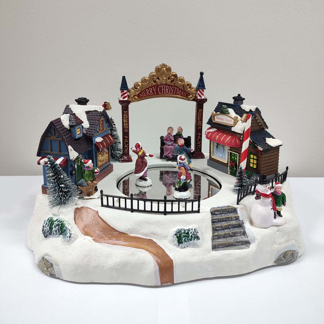 Novogodišnja muzička figura KLIZALIŠTE 