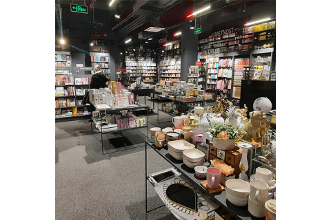 15% NA CELOKUPAN ASORTIMAN U KNJIŽARI VULKAN ADA MALL