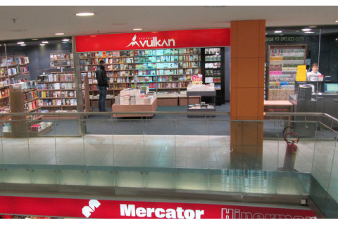 Story Shopping Night u knjižari Vulkan Merkator Novi Sad