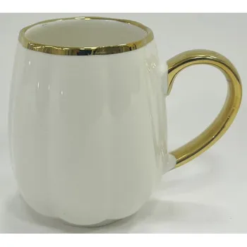 Šolja sa zlatnom linijom 