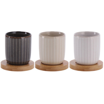 Set četiri keramičke čašice sa podmetačima 