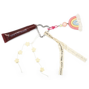 Privezak za ključeve i sjaj za usne BISCUIT 