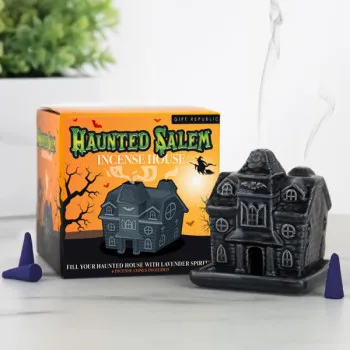 Dekoracija UKLETA KUĆA 