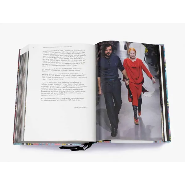 VIVIENNE WESTWOOD CATWALK 