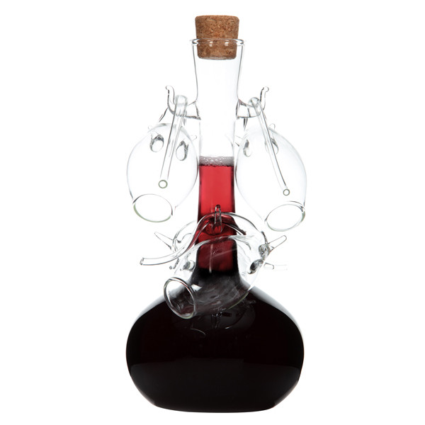 Bokal sa četiri čaše za piće 