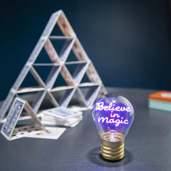 Lampa u obliku sijalice BELIEVE IN MAGIC 