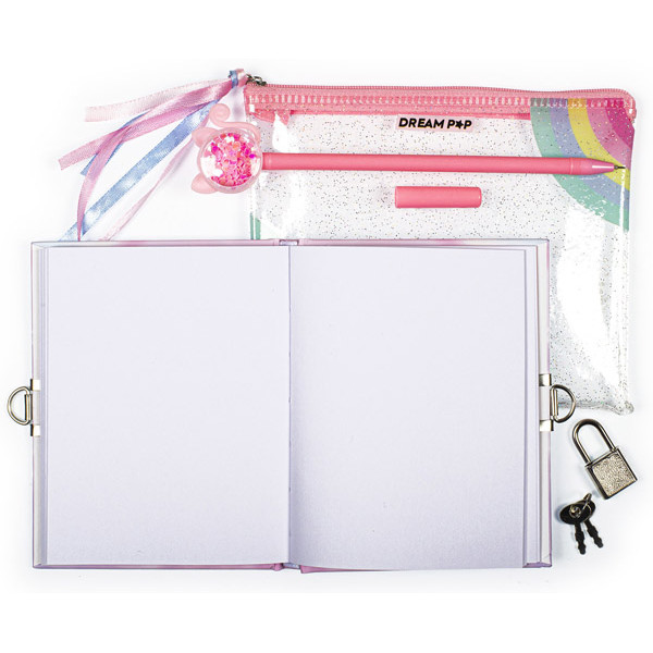 Dnevnik sa ključićem i hemijska olovka u neseseru 