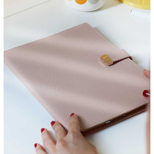 Dnevnik sa kopčom EXECUTIVE Bež, 19x25cm 176 st. Na linije 