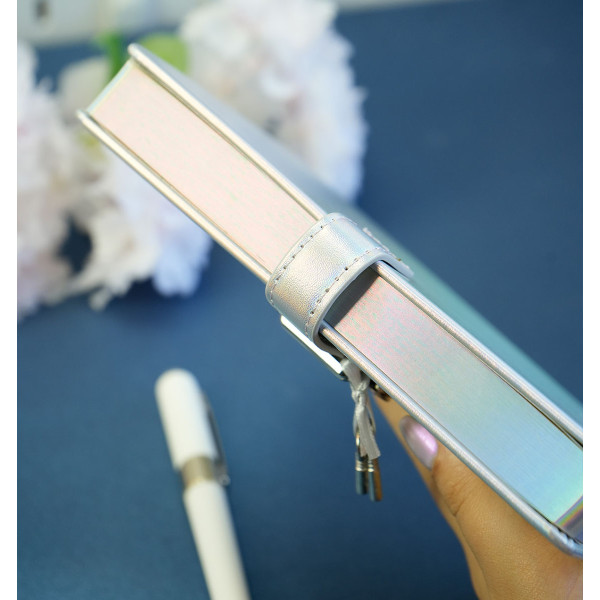 Dnevnik sa ključem HUSH HUSH Metalik plava, 160 st. Na linije 