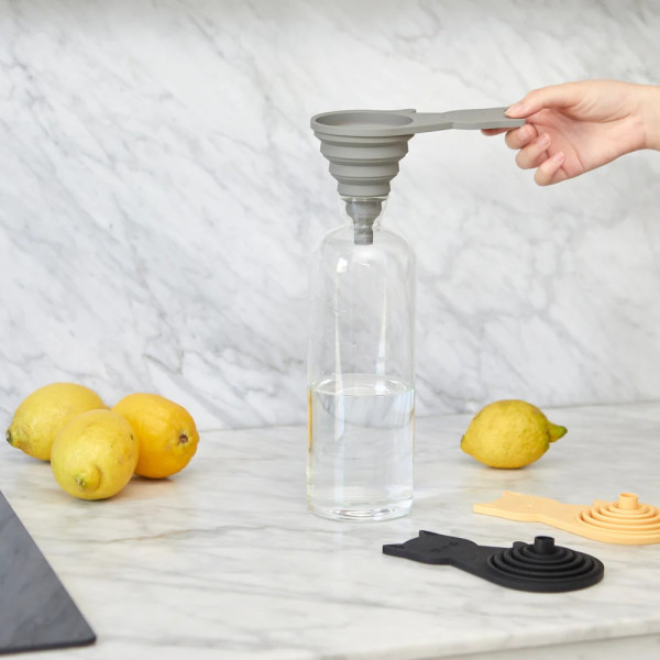 Sklopivi silikonski levak sa magnetom MEOW - GRAY 