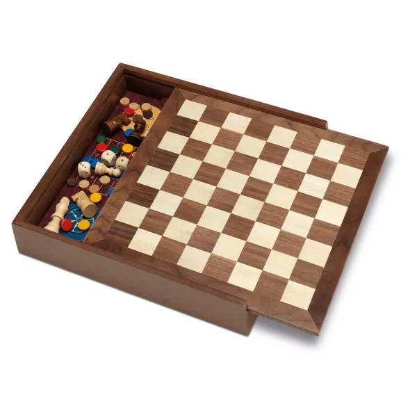 Set društvenih igara 5 u 1 (šah, tavle, dame guske, ne ljuti se čoveče) 