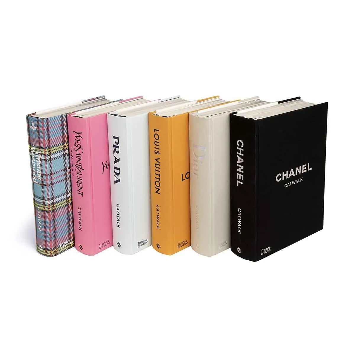 Chanel+Catwalk%3A+The+Complete+Collections+by+Patrick+Mauries%2C+Adelia+Sabatini+%28Hardcover%2C+2020%29  for sale online