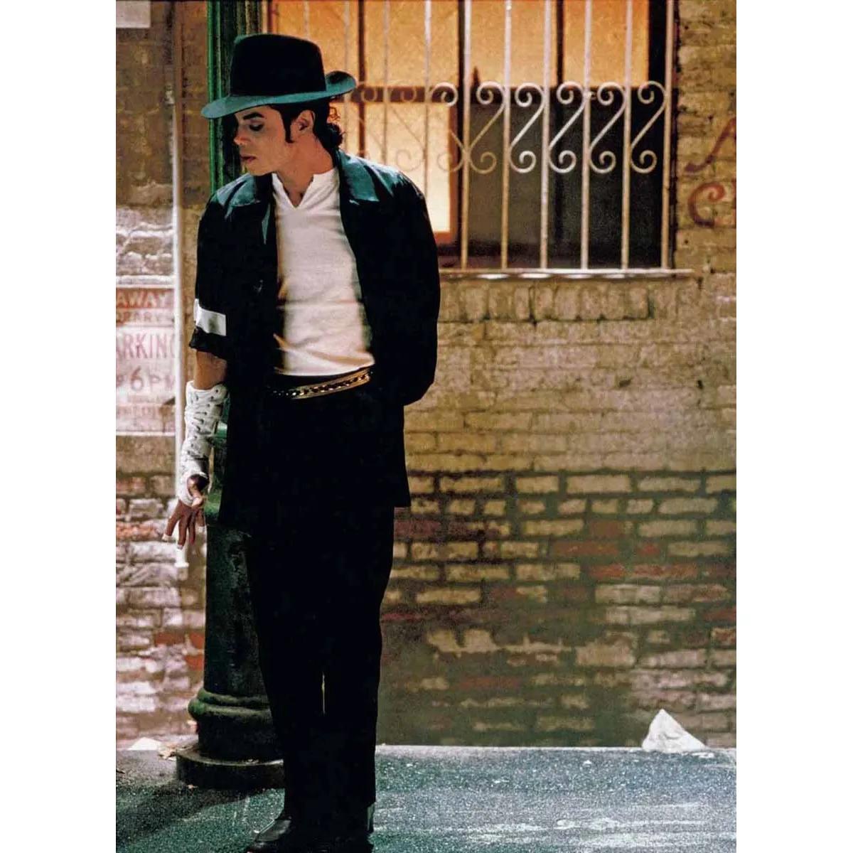 THE KING OF STYLE DRESSING MICHAEL JACKSON 