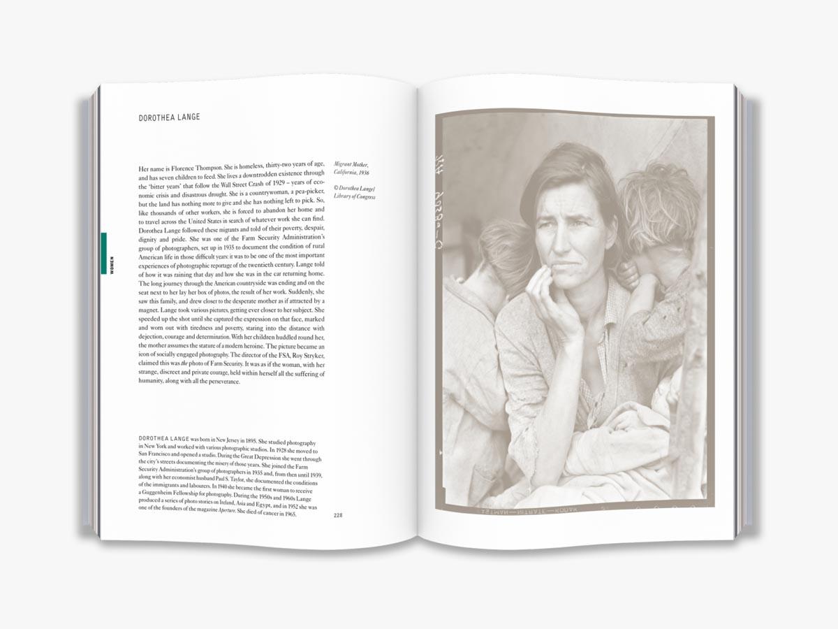 PHOTOBOX THE ESSENTIAL COLLECTION 