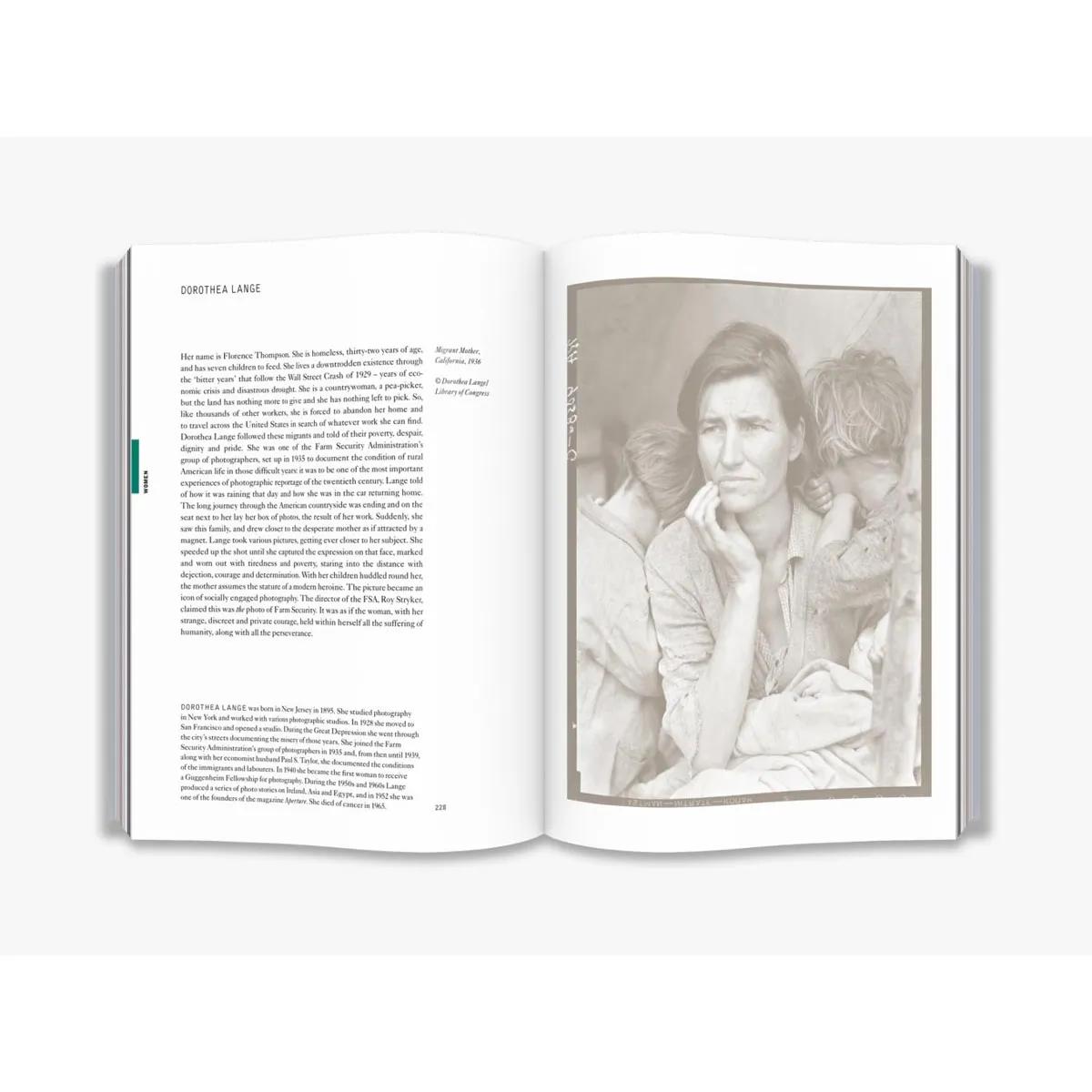 PHOTOBOX THE ESSENTIAL COLLECTION 