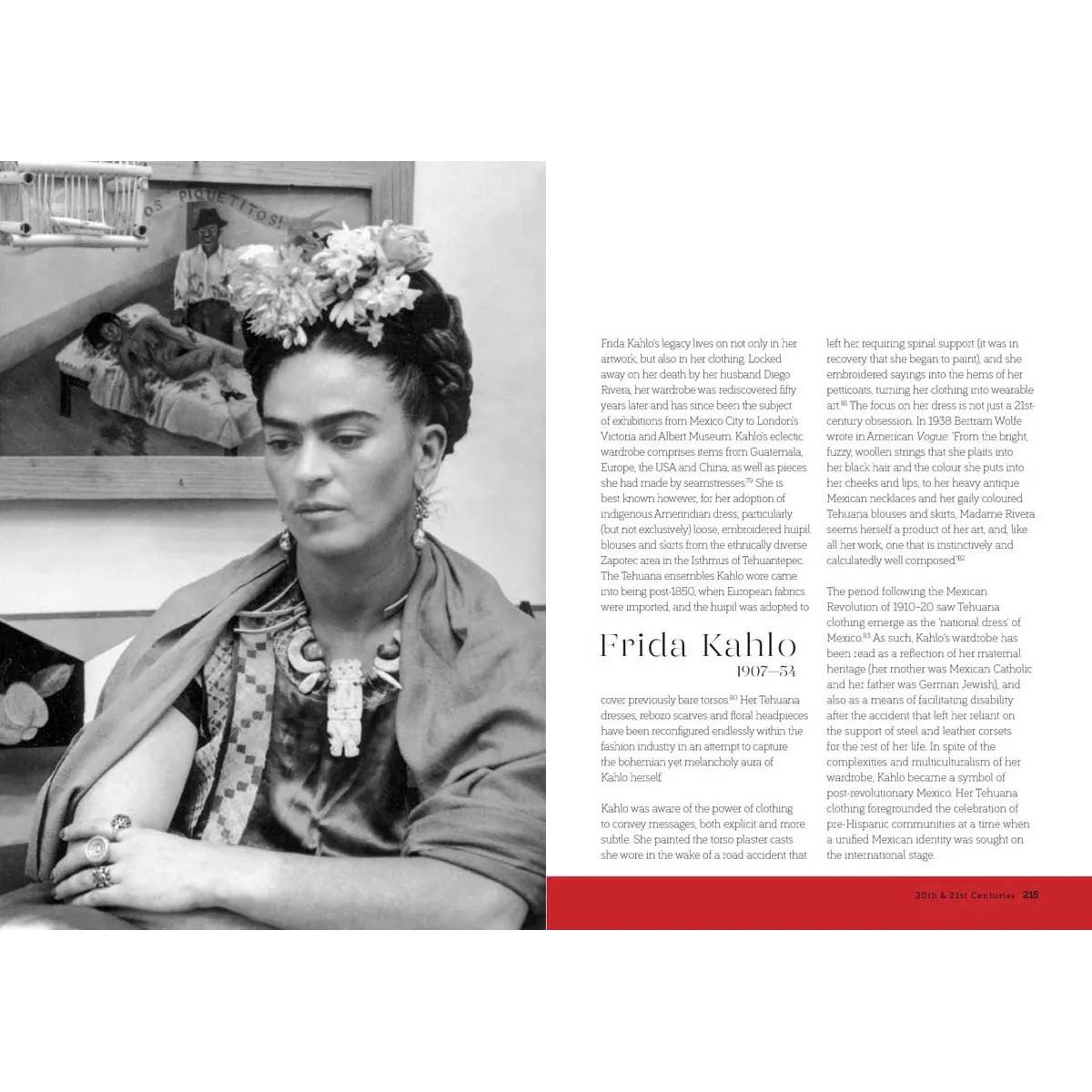 THE FASHION CHRONICLE 