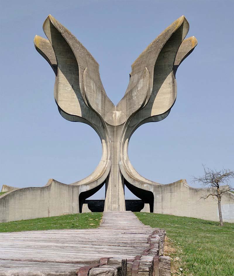 SPOMENIK MONUMENT DATABASE 