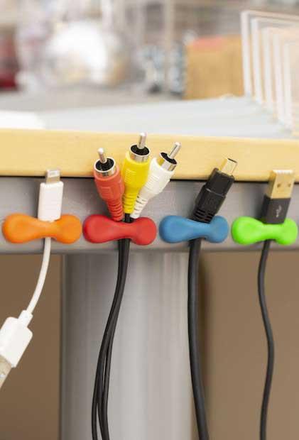 Magnetni organizatori za kablove 