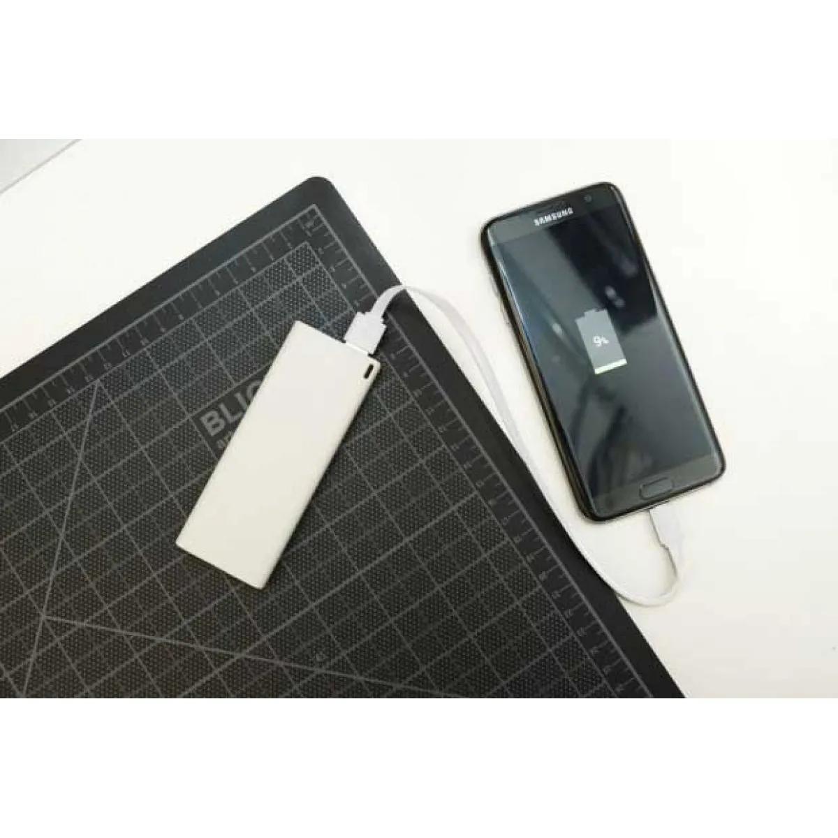 Eksterna baterija za telefon-bela ( 6000mah) 