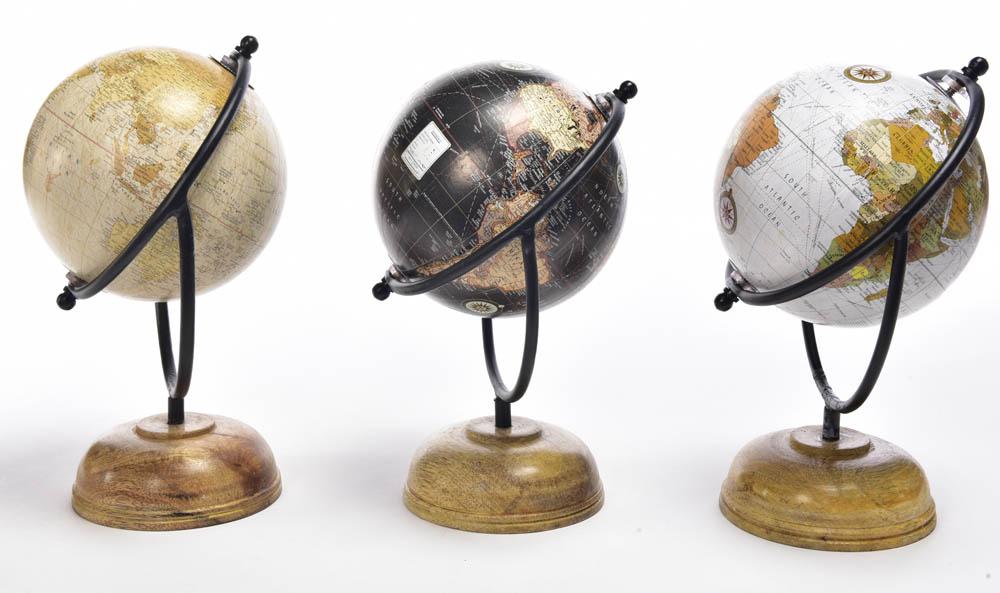 Ukrasni globus - visina 22 cm 
