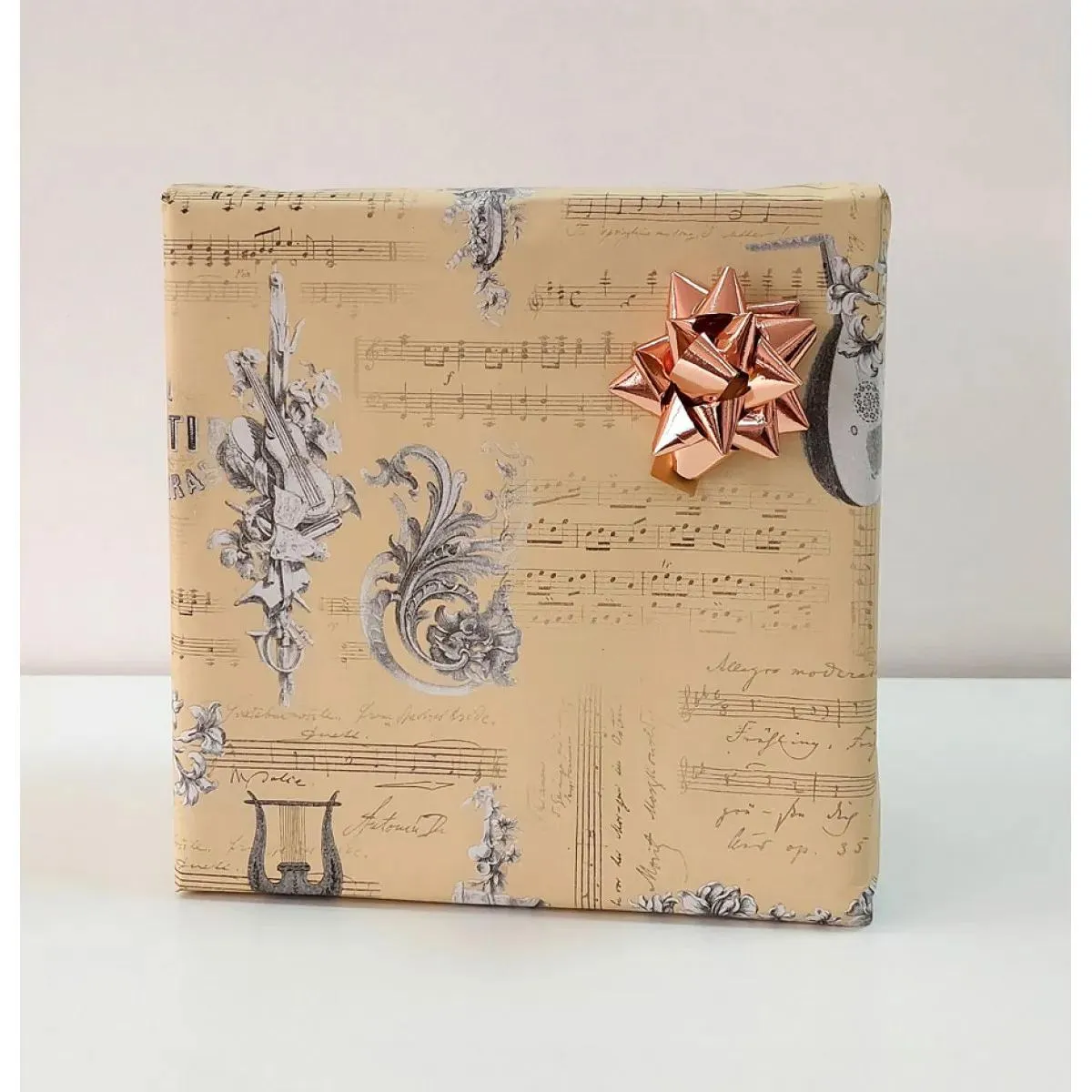 PAKOVANJE POKLONA – Retro 