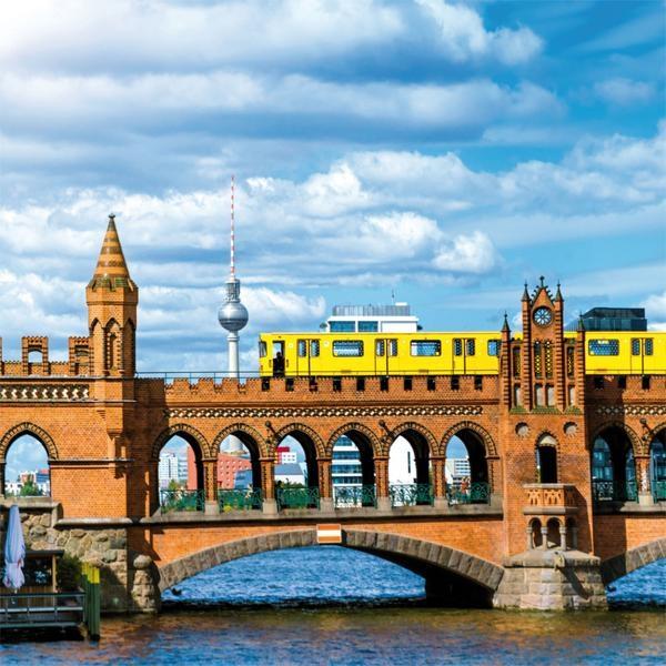 Zidni kalendar za 2023 - BERLIN 