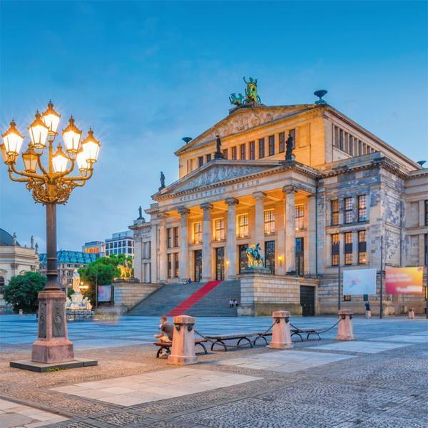 Zidni kalendar za 2023 - BERLIN 