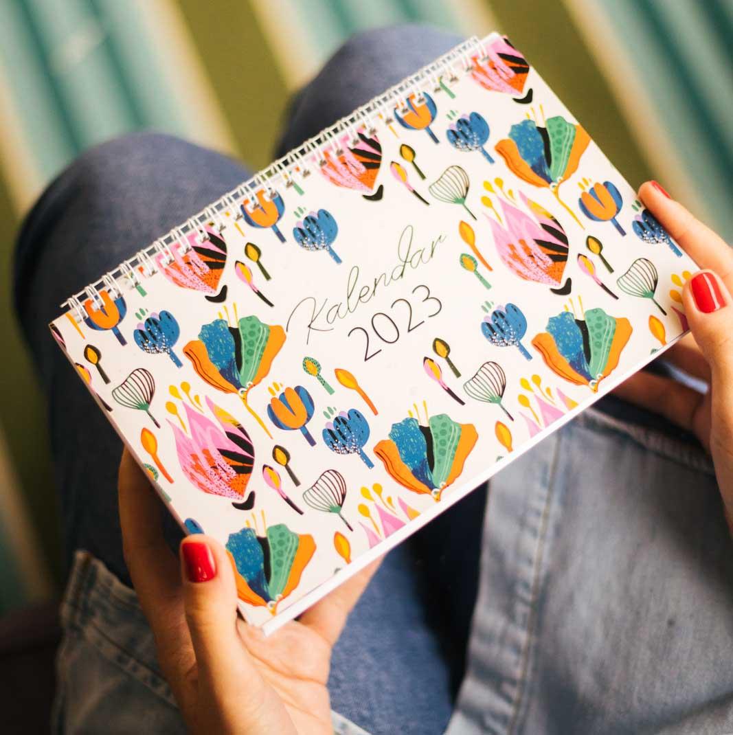 Stoni kalendar 2023 FLORAL 