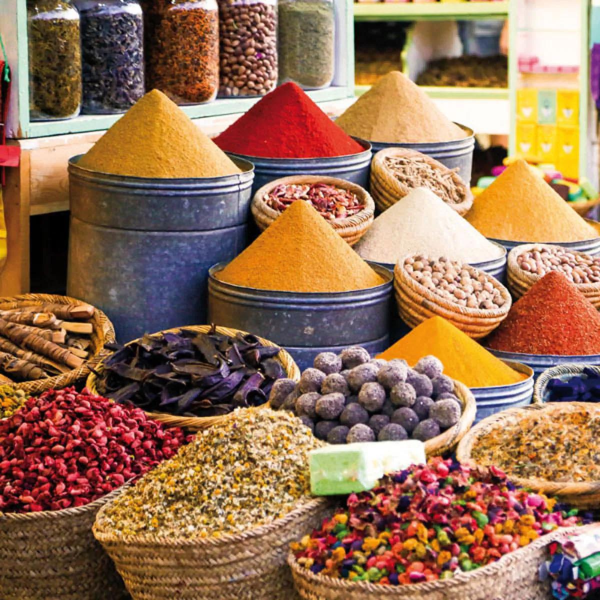 Zidni kalendar FOOD & SPICES 2024 