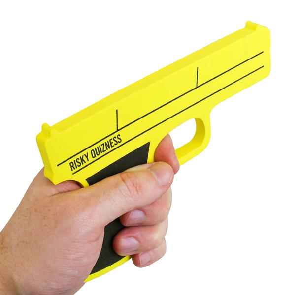 Društvena igra RISKY QUIZNESS 