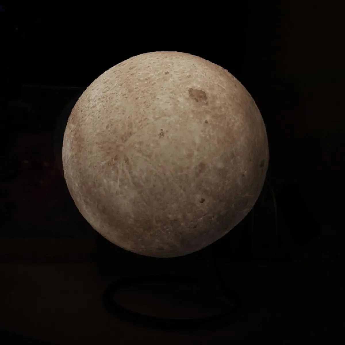 Lampa MESEC 