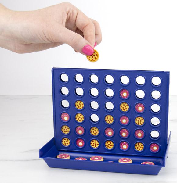 Društvena igra FOUR IN A DOUGH 