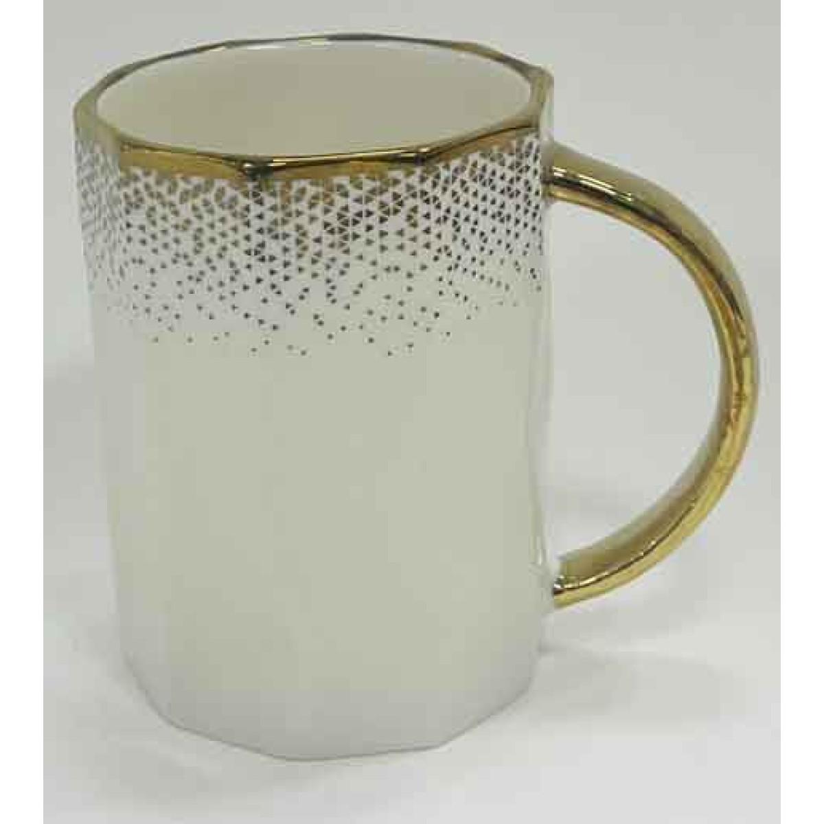 Šolja sa zlatnim detaljima 