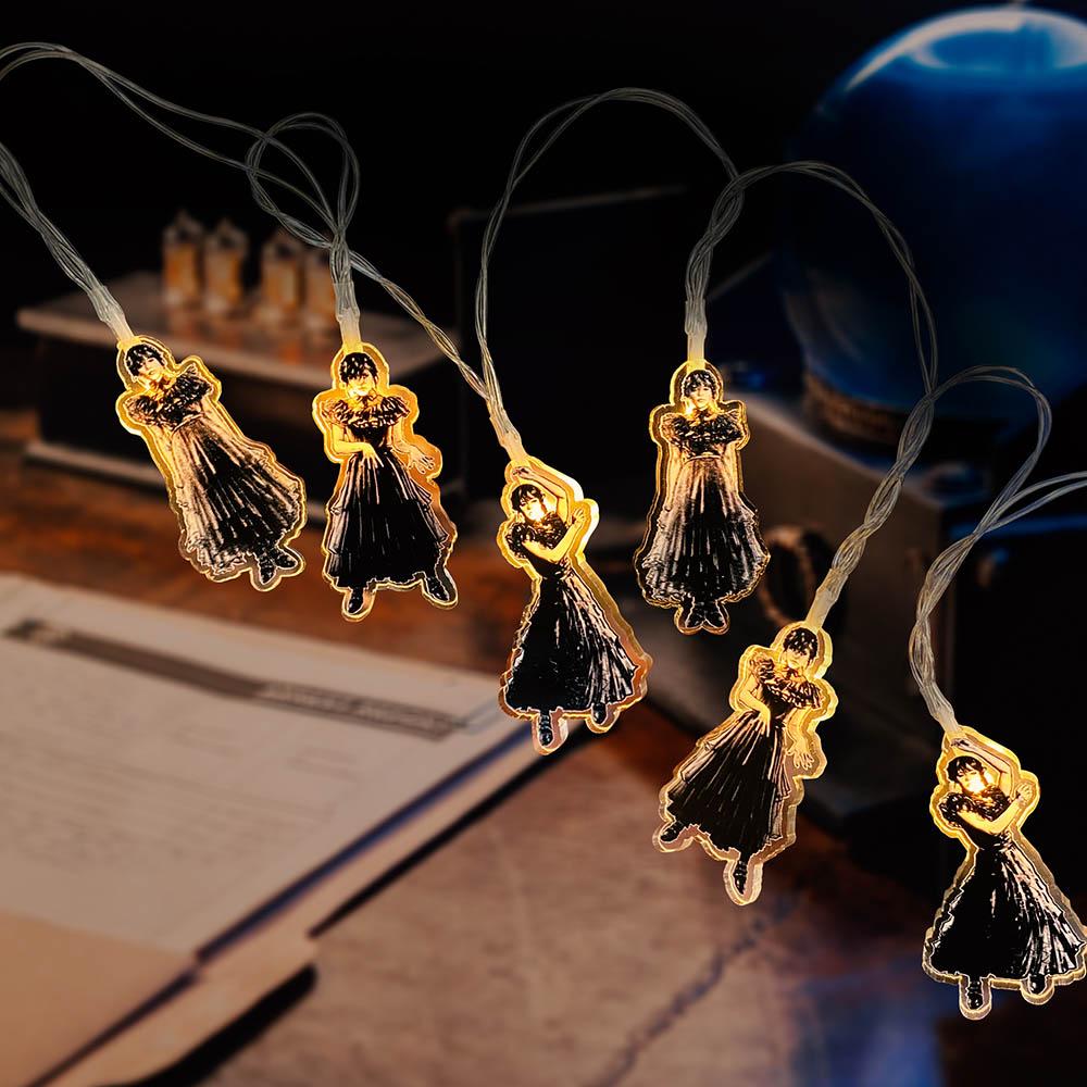 Ukrasne lampice na žici WEDNESDAY DANCE POSE 