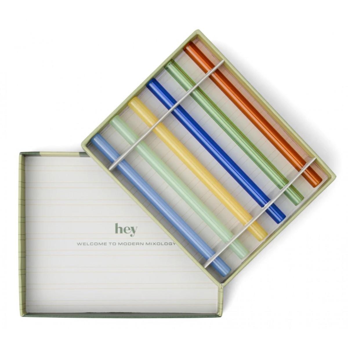 Set šest slamčica u boji 