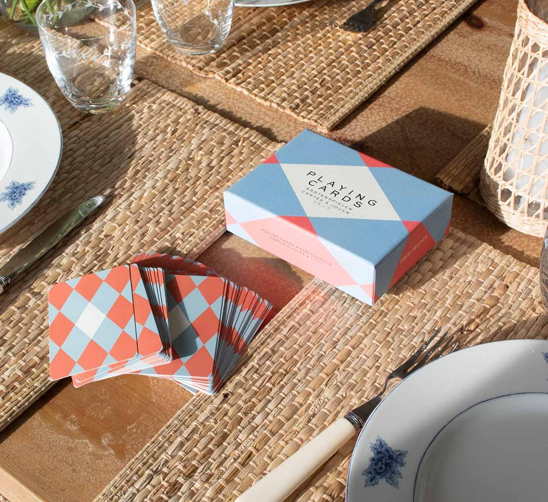 Dva špila karata PLAY 