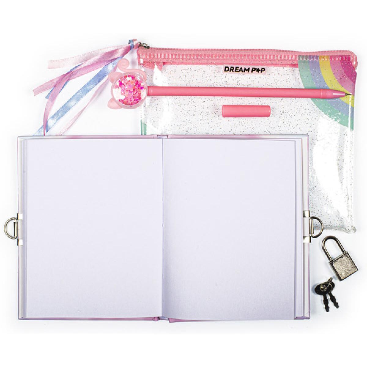 Dnevnik sa ključićem i hemijska olovka u neseseru 