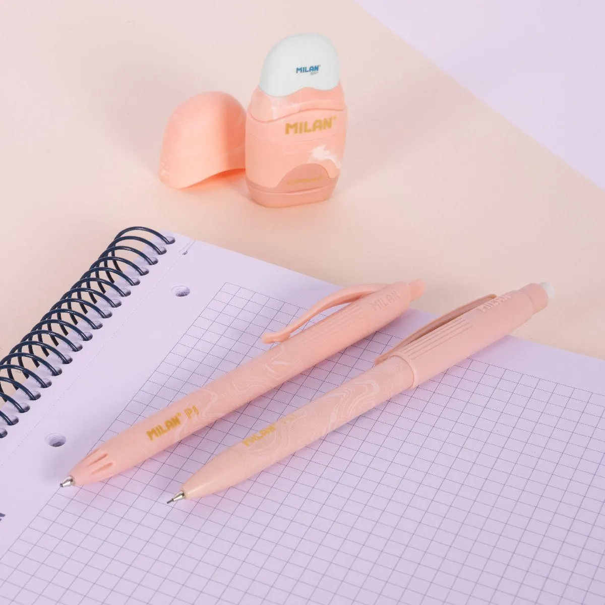 Školski set MILAN - PINK (patent olovka, hemijska, gumica sa rezačem) 