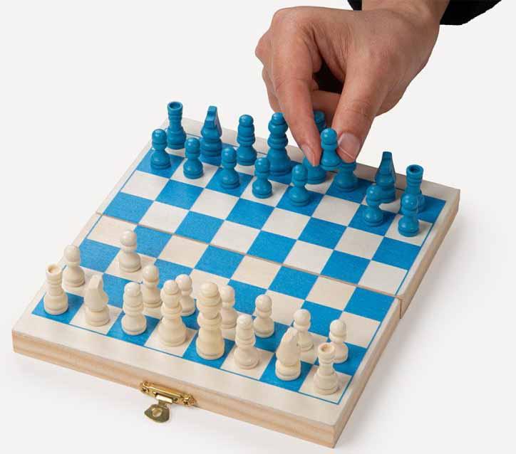 Društvena igra ON THE GO CHESS 