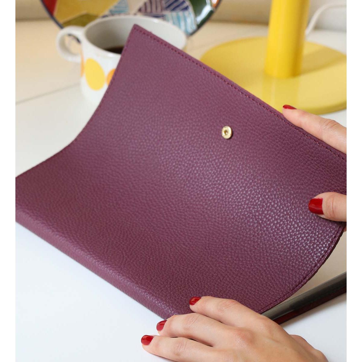 Dnevnik sa kopčom EXECUTIVE Purple, 19x25cm 176 st. Na linije 