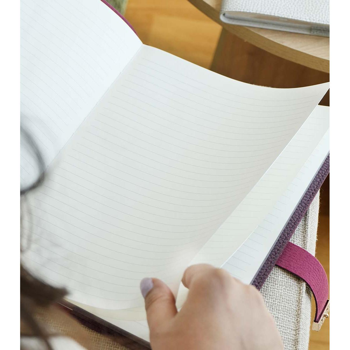 Dnevnik sa kopčom EXECUTIVE Purple, 19x25cm 176 st. Na linije 
