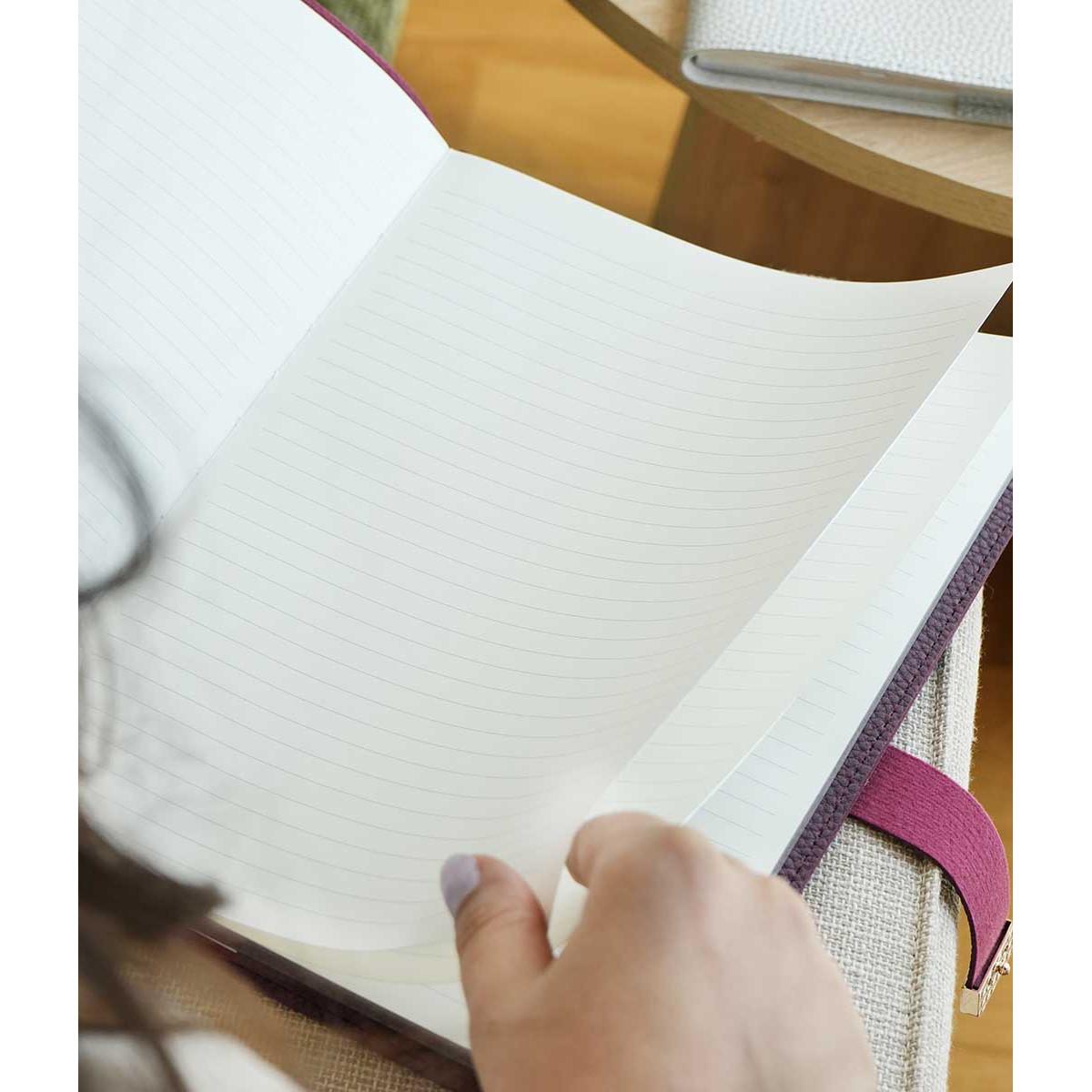 Dnevnik sa kopčom EXECUTIVE Bež, 19x25cm 176 st. Na linije 