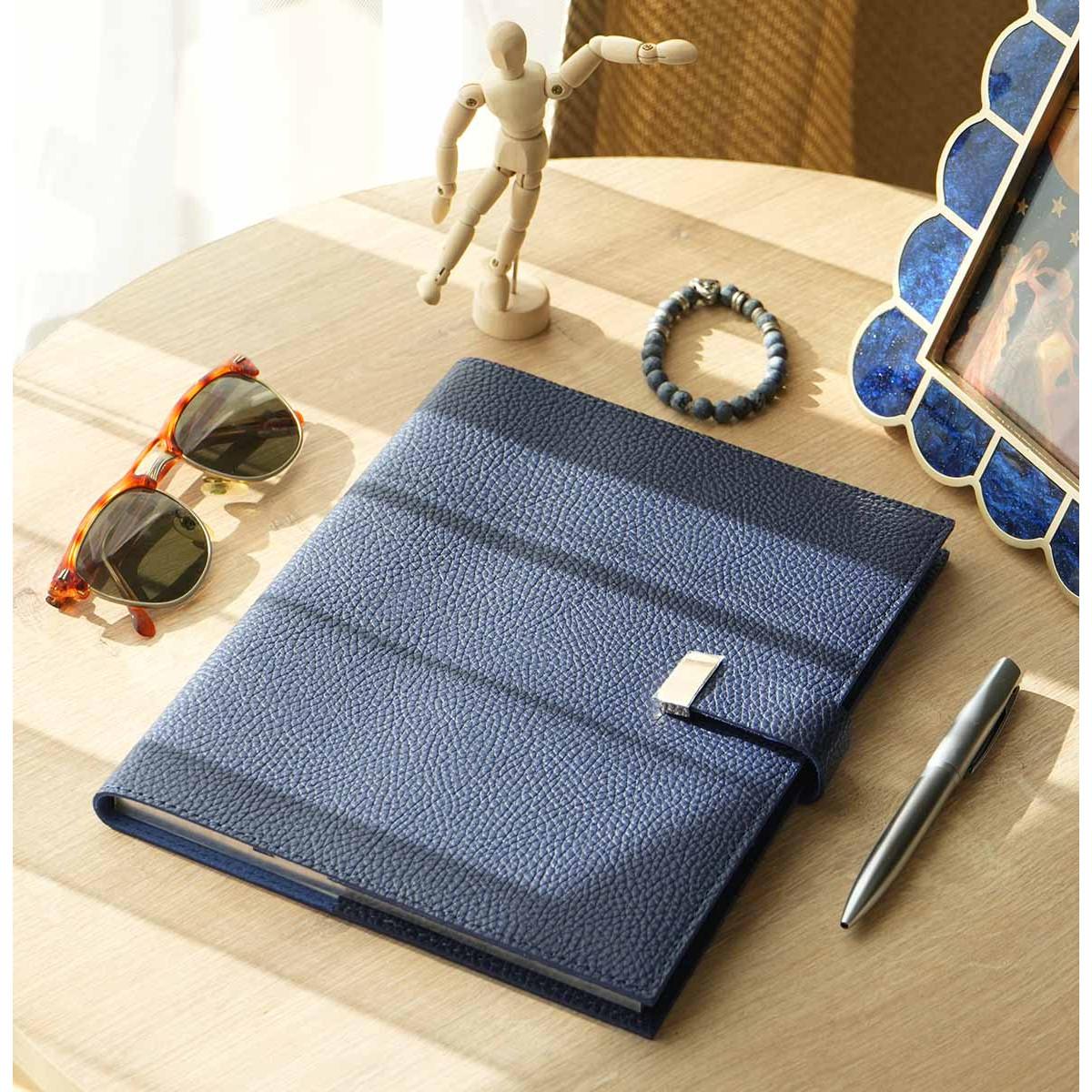 Dnevnik sa kopčom EXECUTIVE Blue, 19x25cm 176 st. Na linije 