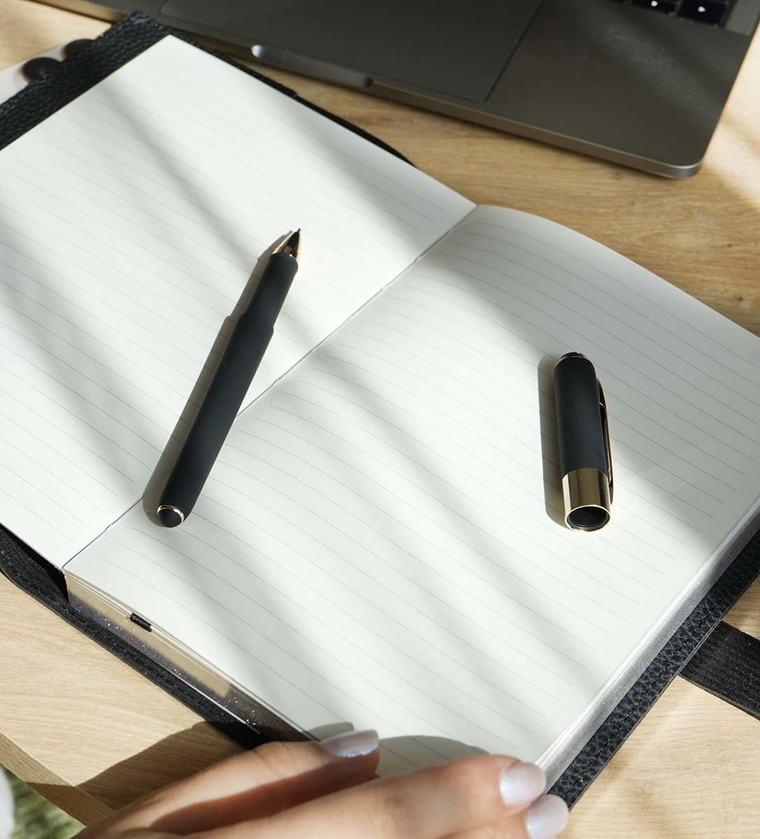 Dnevnik sa kopčom A5 EXECUTIVE Purple, 240 st. Na linije 