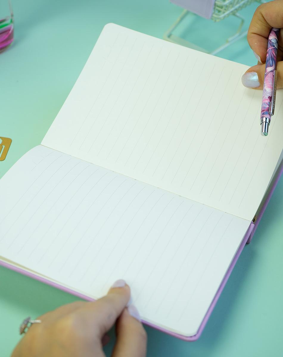 Dnevnik sa ključem HUSH HUSH Lila, 160 st. Na linije 