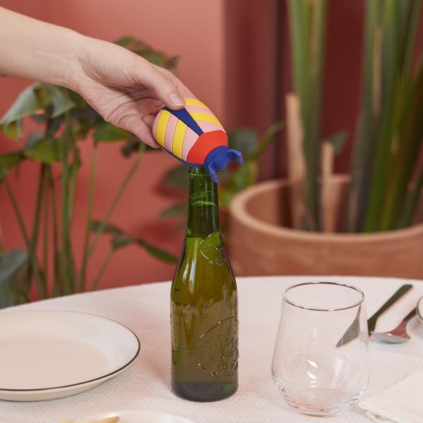 Otvarač za flaše sa magnetom CRVENA BUBA 
