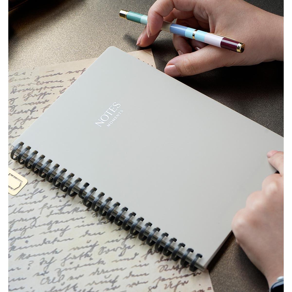 Notes A5 VICTORIA'S JOURNALS Sylicon Grey, na linije 