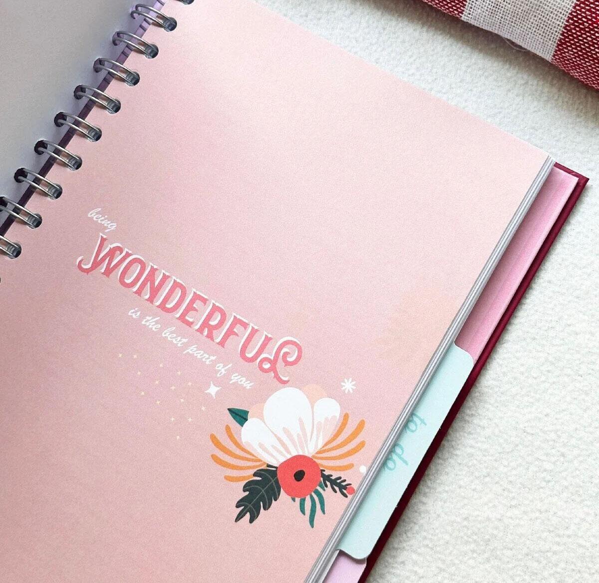 Planer 17x23 VICTORIA'S JOURNALS Dreams 