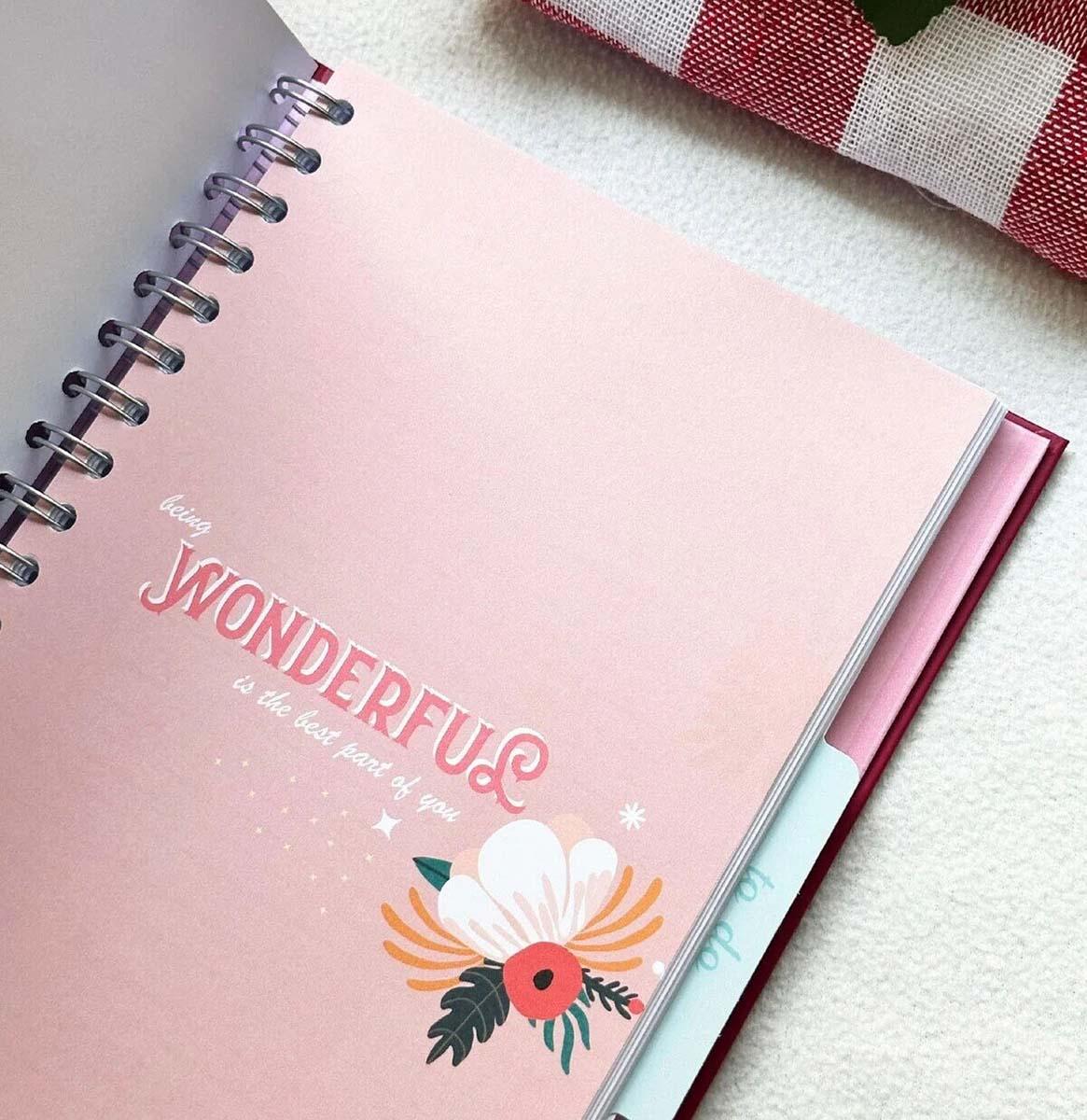 Planer 17x23 VICTORIA'S JOURNALS Dreams 