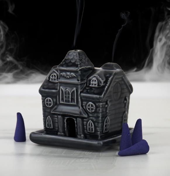 Dekoracija UKLETA KUĆA 